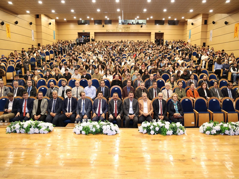 Vali Osman Hacıbektaşoğlu, Zonguldak Bülent Ecevit Üniversitesi Ev Sahipliğinde Süzenlenen 27. UFEST Programına Katıldı