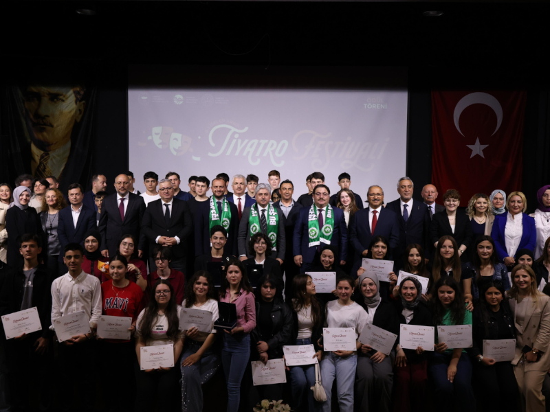 Vali DOĞAN “Okullar Sahnede” Ödül Töreni Kapanış Programına Katıldı