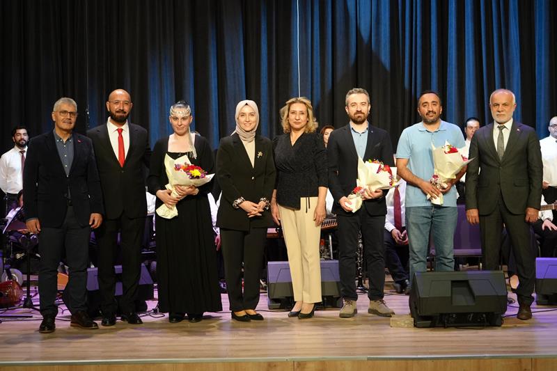 Valimiz Sayın Cahit ÇELİK Engelsiz Nağmeler Konserine Katıldı.