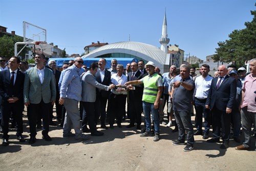 Vali Soytürk Hayrabolu’da İlkokul Temel Atma Törenine Katıldı