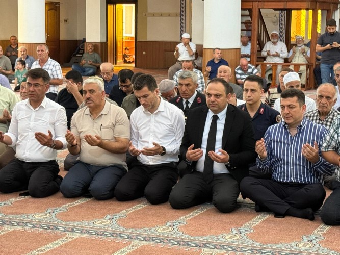 Kaymakamımız Remzi DEMİR 15 Temmuz Demokrasi ve Millî Birlik Günü Etkinlerine katıldı.