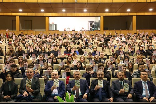 “Çayla Kitap” Projesinin 5’inci Programı Gençlerle Buluştu