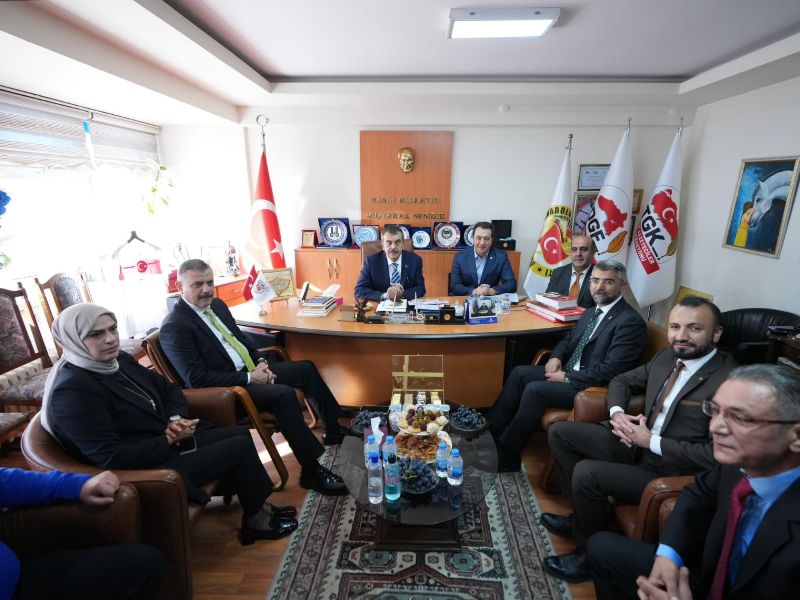 Bakan Tekin ve Vali Çiftçi’den Doğu Anadolu Gazeteciler Federasyonu ve Cemiyeti’ne Ziyaret