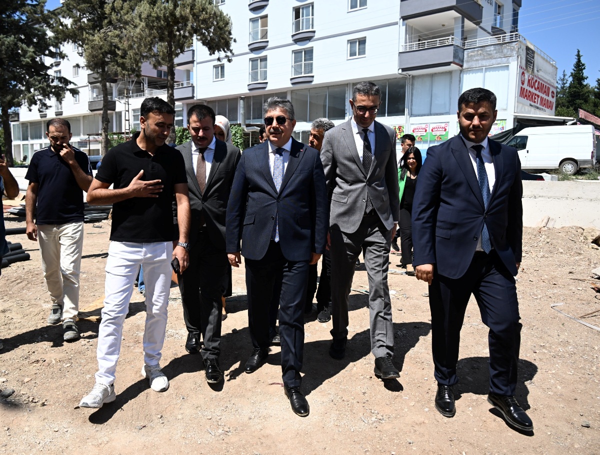 Vali Yılmaz, Hasanbeyli İlçemizde Yapımı Devam Eden Hastane İnşaatında İncelemelerde Bulundu