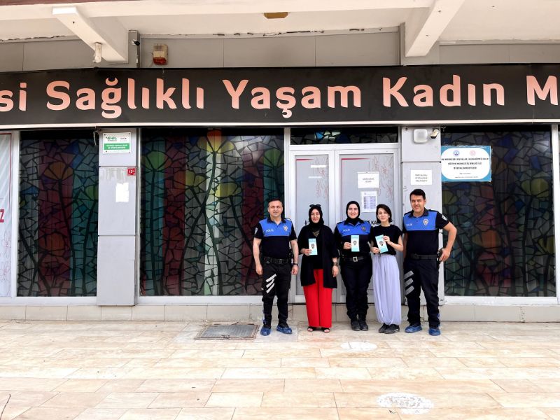 Şanlıurfa İl Emniyet Müdürlüğü Ekipleri Vatandaşları Bilinçlendirmek İçin Sahada Çalışmalarına Devam Ediyor