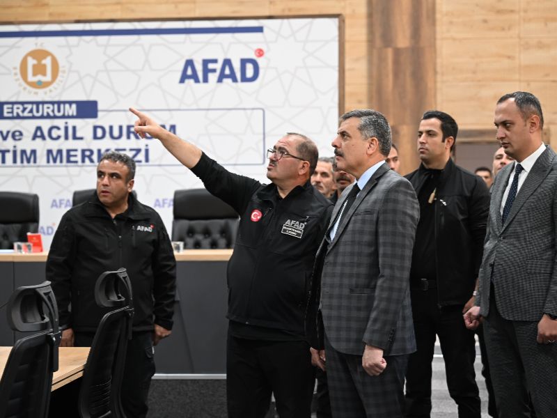 Erzurum Valisi Mustafa Çiftçi, Yeni Yapılan İl Afet ve Acil Durum Yönetim Merkezinde (AADYM) İncelemelerde Bulundu