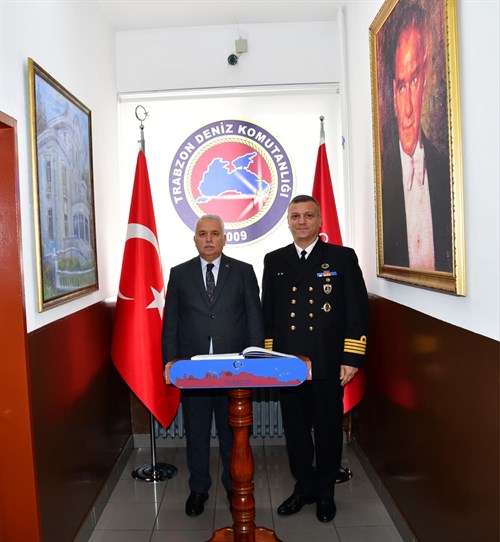 Vali Aziz Yıldırım Trabzon Deniz Komutanlığını Ziyaret Etti